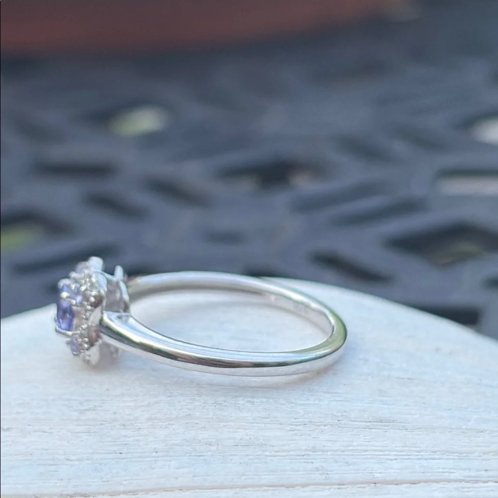 Natural Tanzanite and White Zircon Sterling Silver Ring Size 7 Clover Flower - Picture 9 of 13